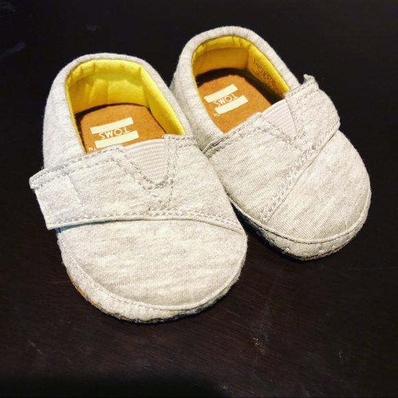 Toms